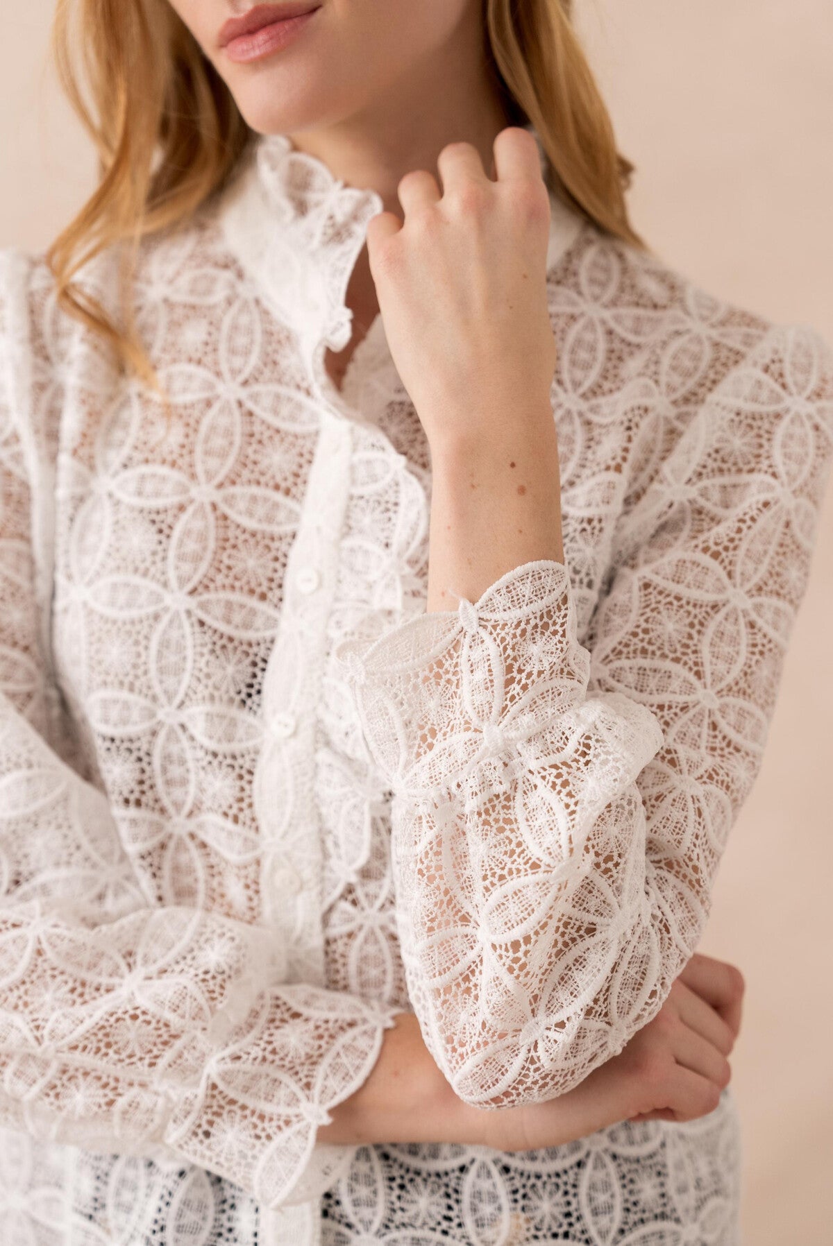 Риза White Lace